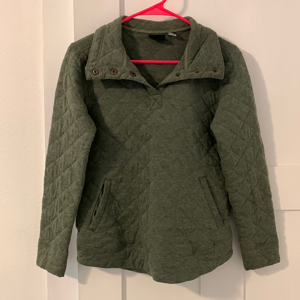 Marmot size small quilted sweater/sweatshirt.